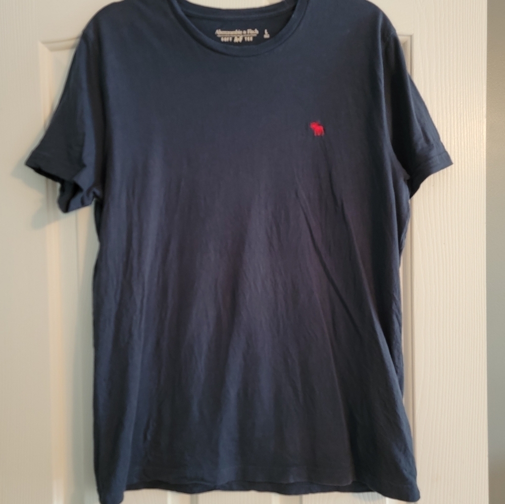 Abercrombie and Fitch tshirt size large